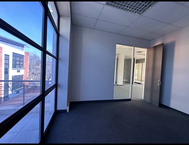155.30M² OFFICE TO LET IN ECO PARK ESTATE